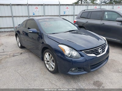 Nissan Altima 2010
