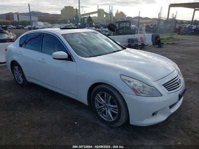 INFINITI JOURNEY 2012