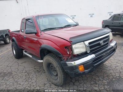 TOYOTA TACOMA 2000