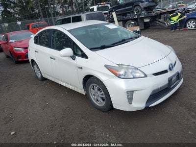 Toyota Prius plug-in 2013