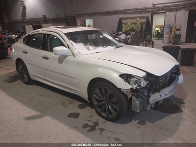 Infiniti M37 2011