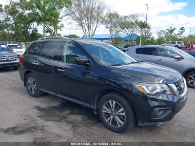 Nissan Pathfinder 2017