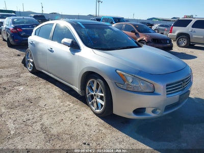 NISSAN MAXIMA 2010