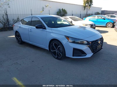 Nissan Altima 2023