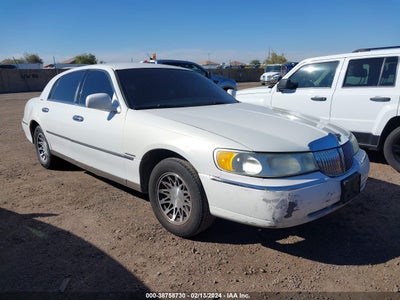 Lincoln Town car 2001