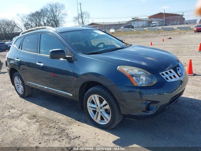 Nissan Rogue select 2015