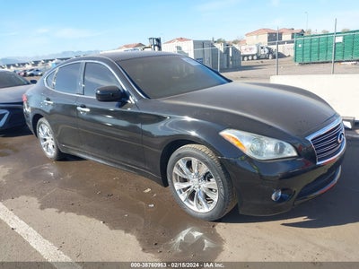 Infiniti M37 2013