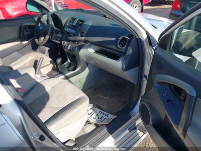 Toyota Rav4 2011