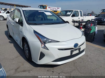 TOYOTA PRIUS 2017