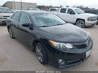 Toyota Camry 2014