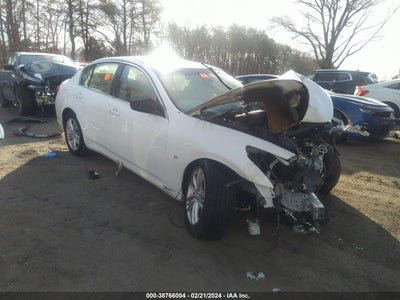 Infiniti Q40 2015