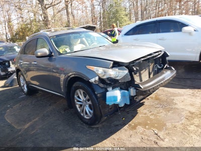 INFINITI FX35 2010