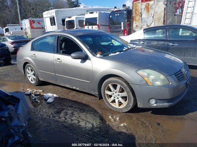 NISSAN MAXIMA 2004