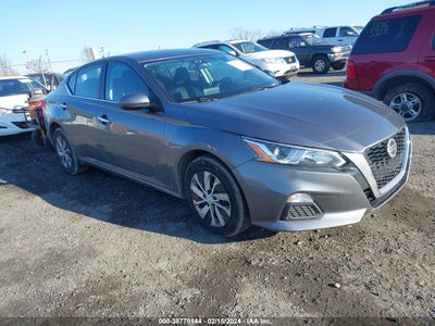 Nissan Altima 2020