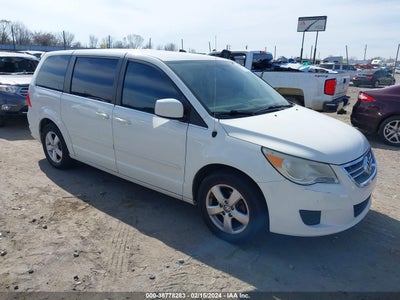 Volkswagen Routan 2010