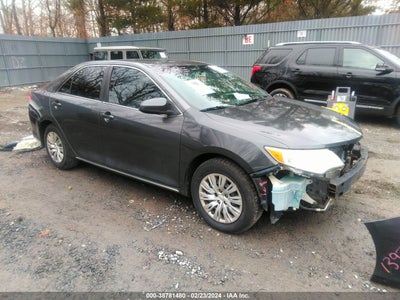 Toyota Camry 2014