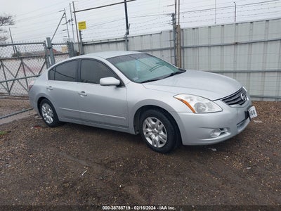 Nissan Altima 2010