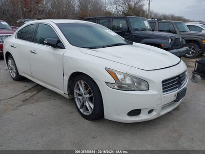 Nissan Maxima 2011