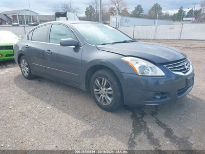 Nissan Altima 2012