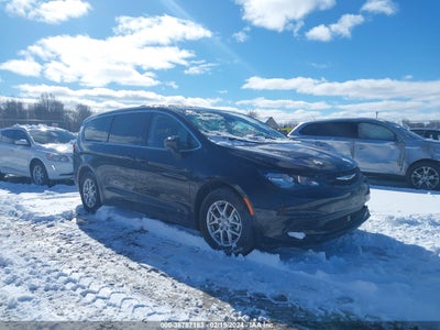 Chrysler Voyager 2023
