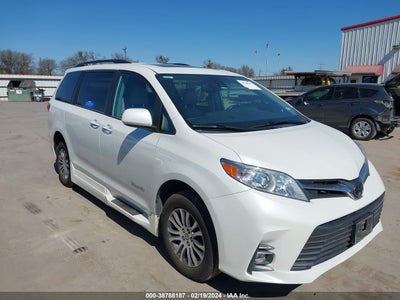Toyota Sienna 2020