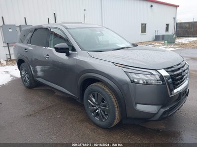 Nissan Pathfinder 2024