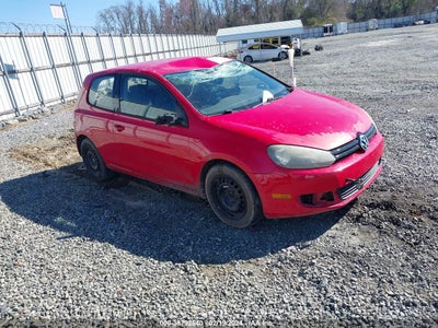 VOLKSWAGEN GOLF 2010