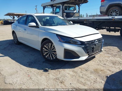 Nissan Altima 2023