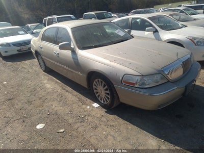 Lincoln Town car 2004