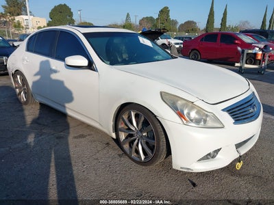 INFINITI JOURNEY 2013