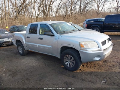 Mitsubishi Raider 2008