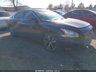 Nissan Maxima 2010