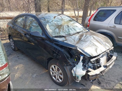 HYUNDAI ACCENT 2013