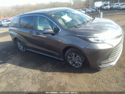 TOYOTA SIENNA 2021