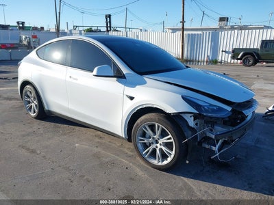 TESLA MODEL Y 2023