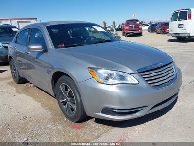CHRYSLER 200 2013