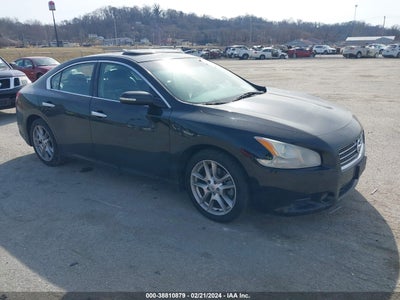 NISSAN MAXIMA 2011