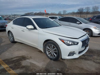 Infiniti Q50 2015