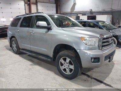 TOYOTA SEQUOIA 2011