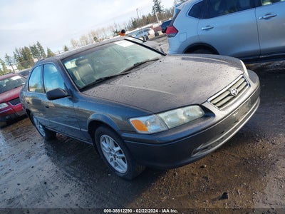 TOYOTA CAMRY 2001