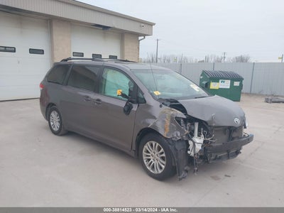 TOYOTA SIENNA 2012