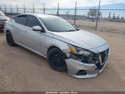 Nissan Altima 2020