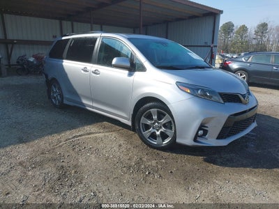 TOYOTA SIENNA 2018