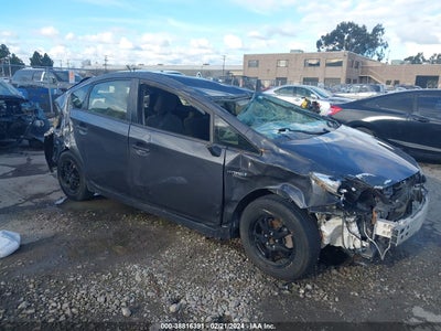 TOYOTA PRIUS 2013
