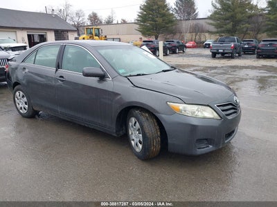 TOYOTA CAMRY 2010