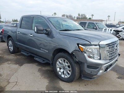 NISSAN TITAN 2023