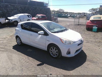 TOYOTA PRIUS C 2013