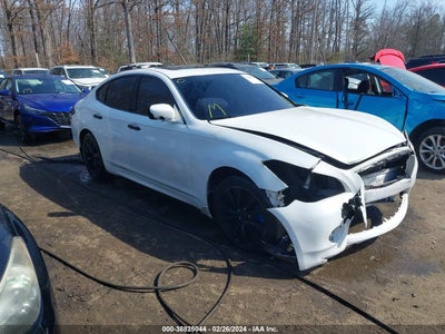 Infiniti M37 2012