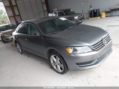 VOLKSWAGEN PASSAT 2014