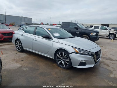 Nissan Altima 2021